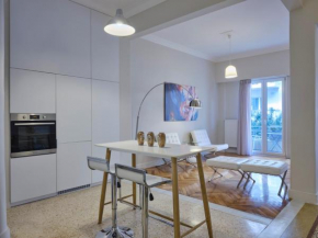 Quiet, central 2bd Apt, Kolonaki